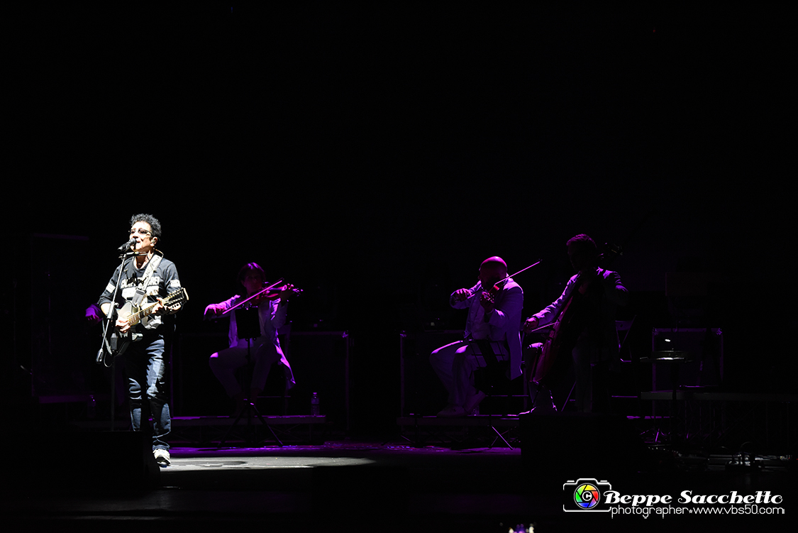 VBS_3953 - Concerto Edoardo Bennato - Peter Pan Rock 'n' Roll Tour.jpg